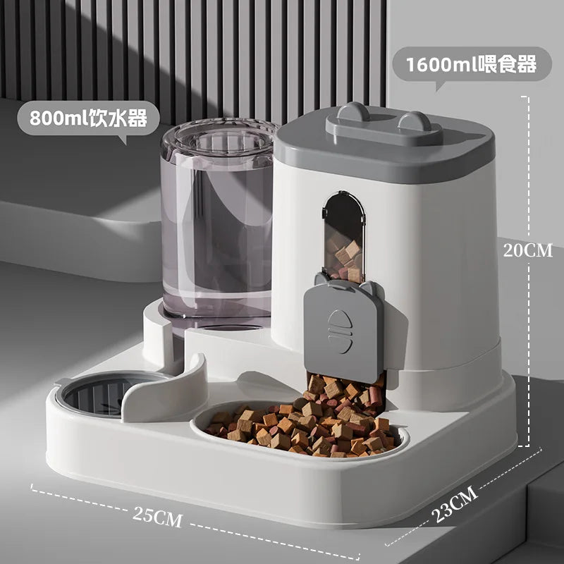 Auto voer en water feeder